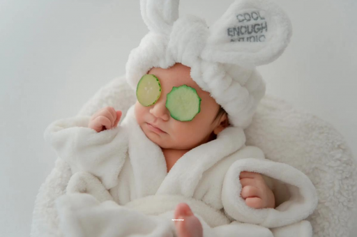 东海三个多月宝宝流口水